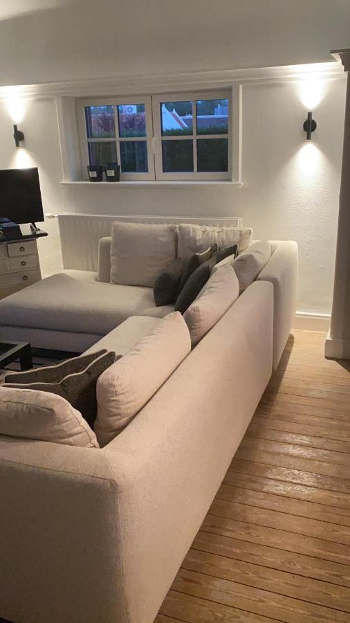 Charme Villa Le Chat Botte Koksijde Kültér fotó
