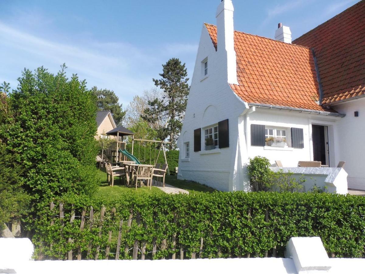 Charme Villa Le Chat Botte Koksijde Kültér fotó
